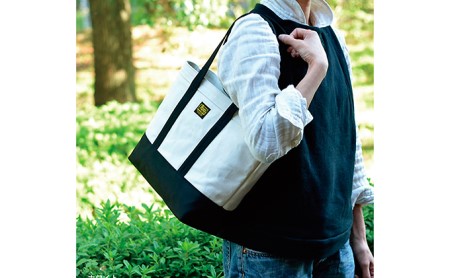 ハイブリッドトート／280　バンナイズ 帆布 バリスティック ナイロン トート バッグ  耐久性 お散歩 買い物 お出かけ ファッション かばん トートバッグ カバン  ホワイト