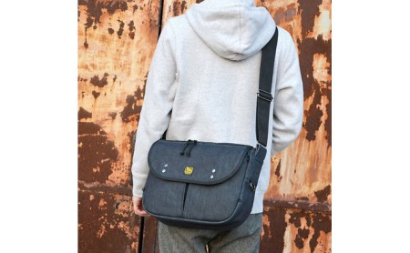 バンナイズ　メールバッグショルダー／340　バンナイズ 帆布 お散歩 買い物 お出かけ ショッピング 大容量 ショルダーバッグ ファッション カバン  ライトデニム