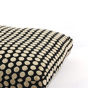 スモールフェザーがたっぷり ボリューム満点のクッション Sサイズ(ドット柄)_雑貨・日用品 家具・インテリア _【1075629】