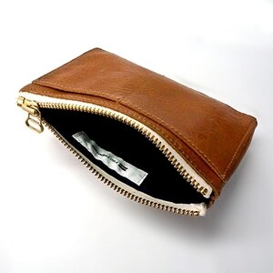 上質で抜群の使い心地　エージングオイルレザー(本革)のポーチ_装飾品・工芸品  服飾小物 _【1105593】