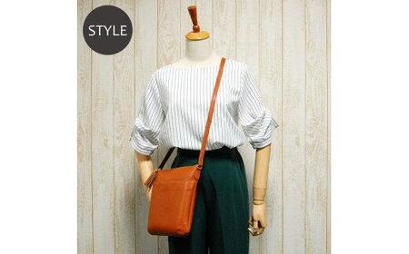 オリーブレザー 縦ショルダーバッグ ブラック