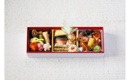 香川讃岐の地で79年の歴史。料亭二蝶のおせち料理「華」 一人前