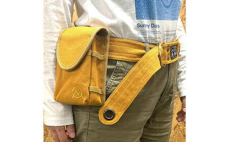 香川県産 丈夫でやさしい綿の手触り 帆布の吊るせるポーチ オリーブ、１点