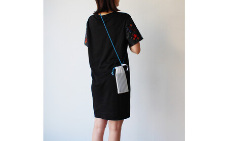 香川県産 プリーツ ポシェット・ストライプ［ ブルー １点］軽やかで上品な透け感のあるサコッシュ