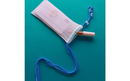 香川県産 プリーツ ポシェット・ストライプ［ ブルー １点］軽やかで上品な透け感のあるサコッシュ