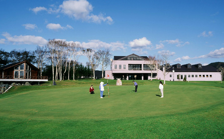 ゴルフプレー・施設利用券　3000円分【配送不可地域：離島・沖縄県】