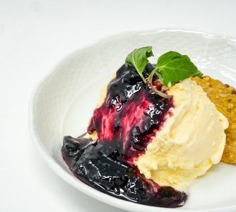 ハスカップジャム2瓶&ハスカップシロップ1瓶セット【株式会社知熊屋】ギフトセットプレゼント 北海道 [AXBN003]