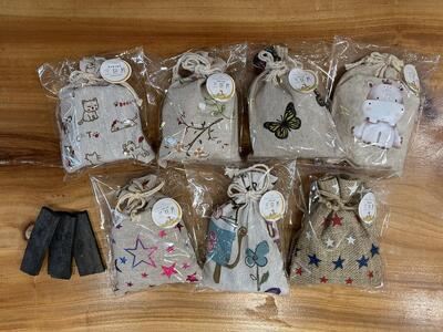 どこでも炭ちゃん詰め合わせ【竹炭 消臭 調湿 消臭剤 炭 すみ スミ 冷蔵庫 靴箱 トイレ 用品 お手軽 セット】