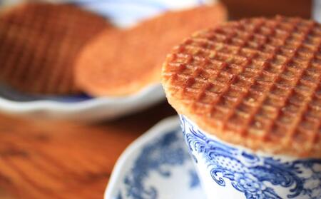 小豆島オランダ風車小屋で作ったストロープワッフル （トラディショナル・シナモン）