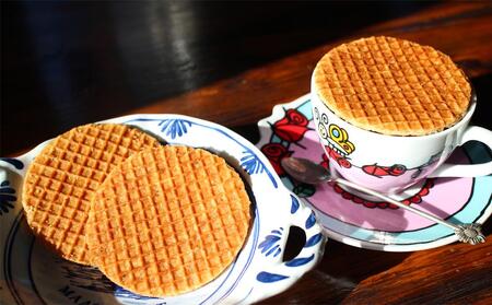 小豆島オランダ風車小屋で作ったストロープワッフル （トラディショナル・シナモン）