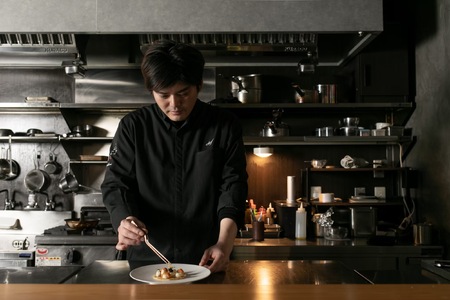 （※3月1日から予約受付開始）大阪・天満宮のフレンチレストラン「しまなみふれんち Murakami（ムラカミ）」シェフのおすすめ特別メニューお食事券　4名様分【V002280P4】今治産食材使用特別メニュー　食事　食事券　しまなみ海道　愛媛県今治市 