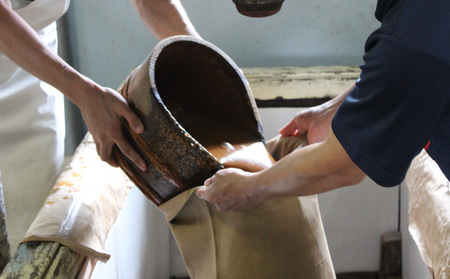 味噌 訳あり 麦みそ 6kg 宮居醤油店 ［J010-122004］