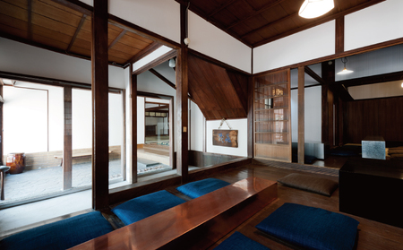 【高級旅館】 ペア宿泊券 1泊 朝食付 大人2名様 木屋旅館 L185-044001