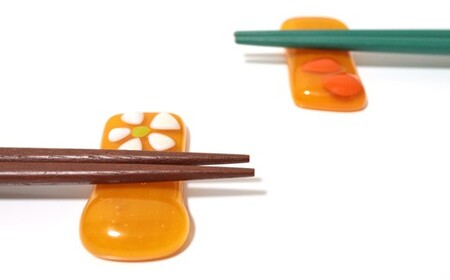 世界で一つの手作りガラス「みかん色の箸置き」　6個セット　プレゼントに最適【サンリットグラスワーク】