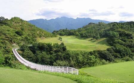滝の宮カントリークラブ 平日1名様×4 利用券(キャディ付) 【ゴルフ場 プレー券】