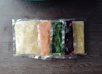 野菜果物 季節のフルーツ ミニトマト にんじん ビーツ ケール 各1枚 計5枚セット 国産 無農薬 朝どれ 新鮮 急速冷凍 飲料 料理 遠藤青汁 伊予市 愛媛｜B472