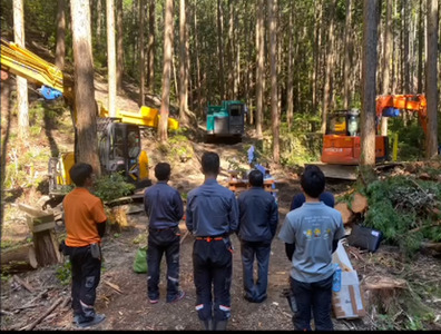 鬼の炭花～おにのすみか～樫の木炭　切炭3kg　＜薪 ストーブ アウトドア キャンプ ピザ ボイラー 自然 火 炎 燃料 焚火 暖炉 窯焼き  焚火 キャンプファイヤー 愛媛県 鬼北町＞