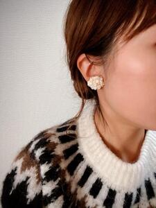 【宝石珊瑚】 (選べる) 赤、白、ピンク珊瑚の刺繍ピアス イヤリング 【株式会社ケンセン35】 [ATAR050-03]