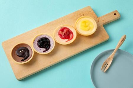 絵本作家柴田ケイコさんイラスト 美糖質タルトフロマージュ4個セット【菓子工房レネー】 [ATDE001]