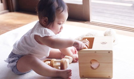 【木のおもちゃ】赤ちゃんの宝石箱(お星さま・箱入り) 名入れ可能