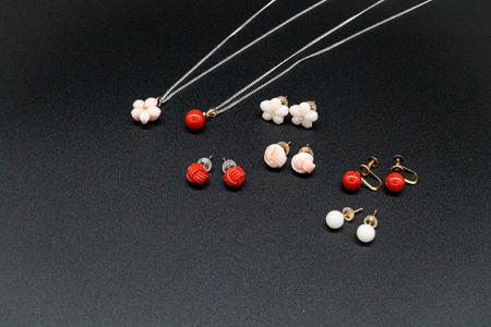 【サンゴ】念珠ネックレス 黒珊瑚 サンゴ念珠