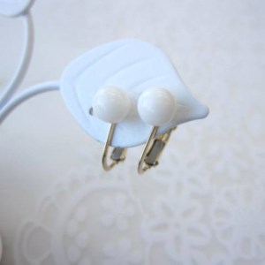 珊瑚職人館の珊瑚のイヤリング（e3）