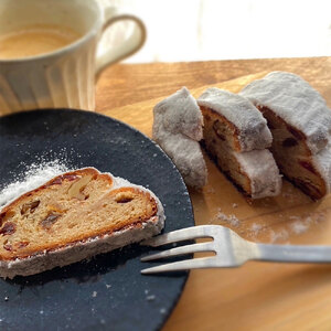 【令和8年11月発送】シュトーレン(フルーツ)小 125グラム 125g お試し 焼き菓子 パン スイーツ お菓子 洋菓子 洋酒漬け ドライフルーツ ギフト プレゼント クリスマス お取り寄せ【R01028】