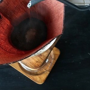 ドリップ珈琲用 柿渋リネンのコーヒーフィルター 2枚セット　エコ SDGｓ 洗って使える ペーパーレス【R00064】