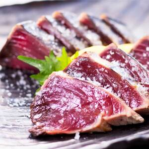 鰹とブリの藁焼きたたき 各1本ずつ 【R01423】