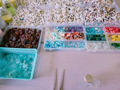 天然素材のシーボトル制作キット（１本用）工作 インテリア 雑貨 海 小物 貝殻 サンゴ 夏休み なつやすみ 自由研究 ハンドメイド 手作り【R01332】