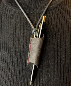 鹿革のホルダー【黒】【R00446】