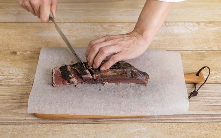 R5-987.家(うち)に来る“高知”藁焼きカツオ四万十ぶしゅかん塩タタキ1節(約350g)セット(約3人前)