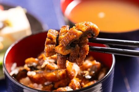 【きざみうなぎ】あつあつご飯にのせて召し上がれ！うな平 鰻茶づけ3人前 きざみうなぎ 魚介 fb-0010