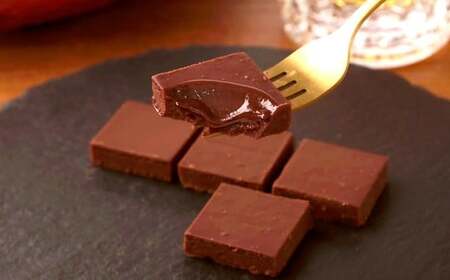 「にっぽんの宝物世界大会2023 日本と海外の融合部門 第2位獲得！」 【世界を変えるカカオ】 生チョコレート 計2箱（1箱5個入） ／ チョコレート 生チョコ カカオ カカオスイーツ お菓子 洋菓子 スイーツ デザート 冷凍