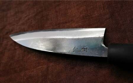 黒打ち小出刃包丁（135mm、両刃）包丁 ほうちょう 小出刃包丁 両刃 手作り キッチン用品 日用品 両刃包丁 お取り寄せ