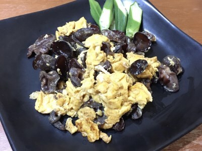 0102205 高知県産仁淀川きくらげホールタイプ100g×1袋 （仁淀川町ツボイ産）