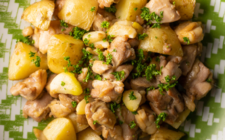 四万十鶏 もも肉 1.8kg (300g×6パック) カットでかんたん時短セット 【 鶏肉 小分け 冷凍 国産 切り身 鶏肉 もも肉 】