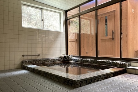 【 大自然で深呼吸 】 四万十源流の里 宿泊券 ( 本館 ２名様分 )  高知 四万十 源流 宿泊 観光 自然 チケット 旅行券