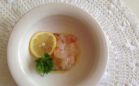 漁港直送!四万十町産の特大天然伊勢海老 1匹(700g)/Dns-14 海鮮 魚介類 伊勢海老