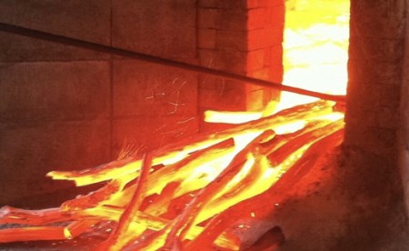 遠赤外線でぽかぽか!備長炭つぼ押し