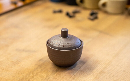 どんぐり の 塩壷 と 塩さじ セット （いごてつの 天日塩 2袋付き）［1496］