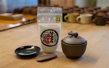日常屋 の クジラ の 塩壷 と 塩さじ と 豆皿 （いごてつの 天日塩 1袋付き）［1497］