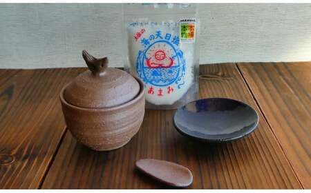 シロチドリ の 塩壷 と 塩さじ と 豆皿 の セット（ 土佐 の海の 天日塩 「あまみ」 1袋付き）［1656］