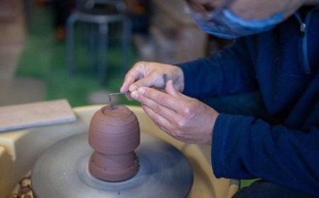 シロチドリ の 塩壷 と 塩さじ セット （いごてつの 天日塩 2袋付き）［1495］