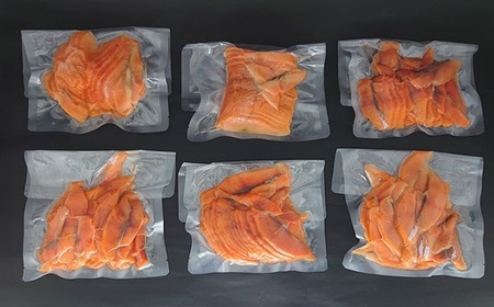北海道日高産スモークサーモン(チェリーサーモン)切り落とし(150g×6P)【全4回定期便】[15-1123]