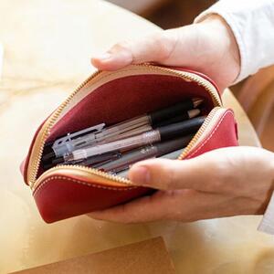 三角ペンケース<レッド>【福岡市内製造】