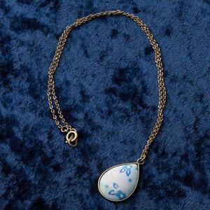 【福岡市返礼品】昭和ビンテージ　しずくペンダント