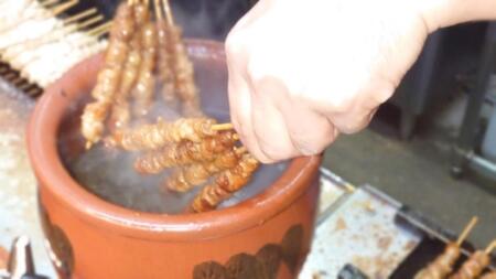 【定期便全3回】博多とりかわ大臣の「博多とりかわ(R)」（冷凍４０本入り）