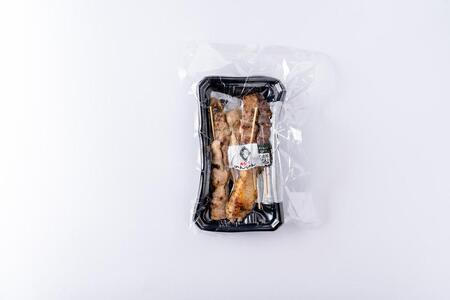 博多居酒屋のんちゃん人気メニューセット(焼き鳥詰め合わせ(8本セット)、焼餃子(10個入り)、とん足(150g)、焼きラーメン(350g) 各1パック)