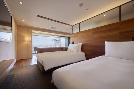 【福岡市】HILLTOP RESORT FUKUOKA　平日ペア宿泊券1泊朝食付き